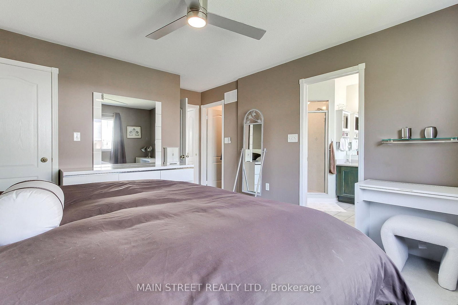 17 Hirst Avenue • Georgina, ON photo 22