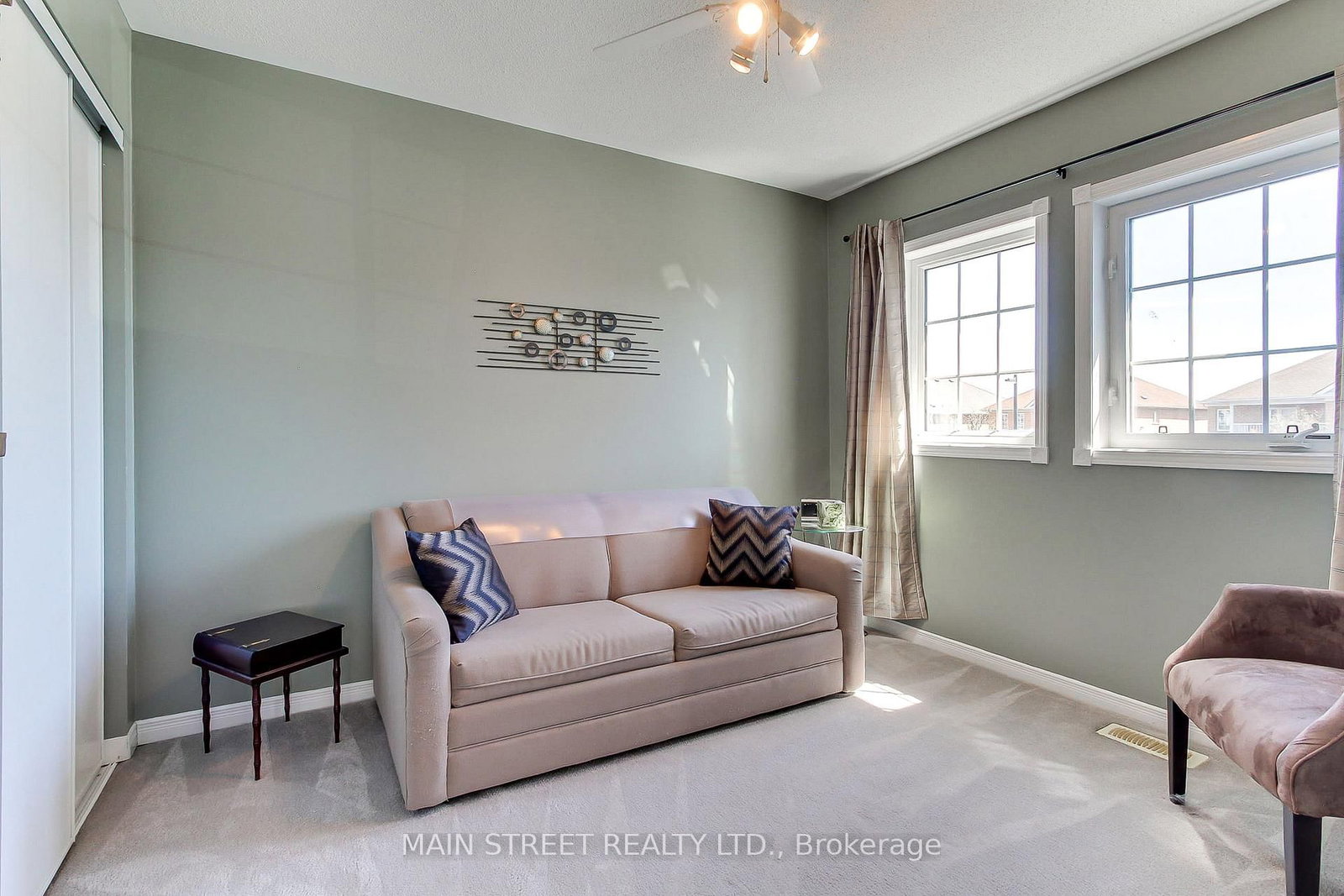 17 Hirst Avenue • Georgina, ON photo 28