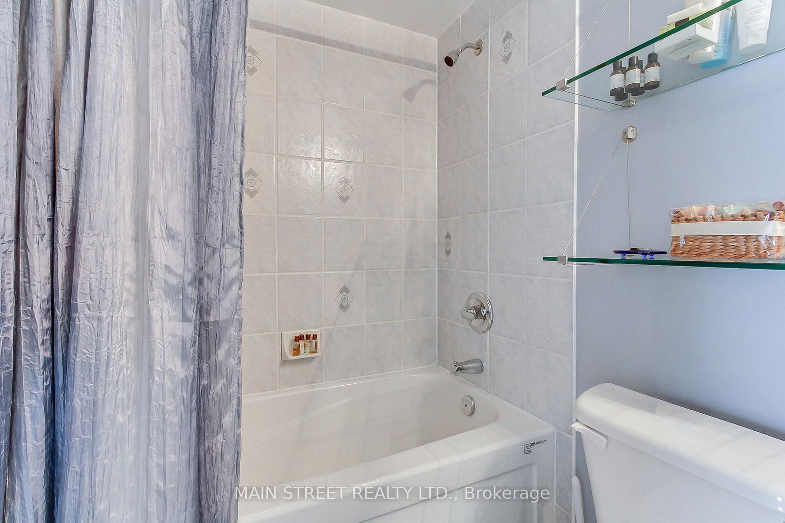 17 Hirst Avenue • Georgina, ON photo 31