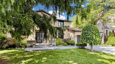 170 Garden Avenue • Richmond Hill, ON photo 2