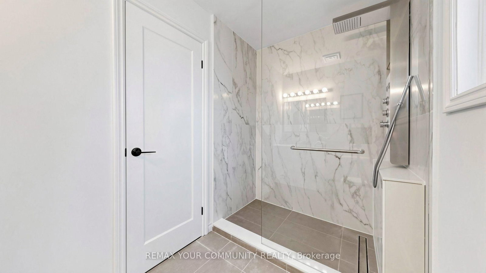 170 Garden Avenue • Richmond Hill, ON photo 36