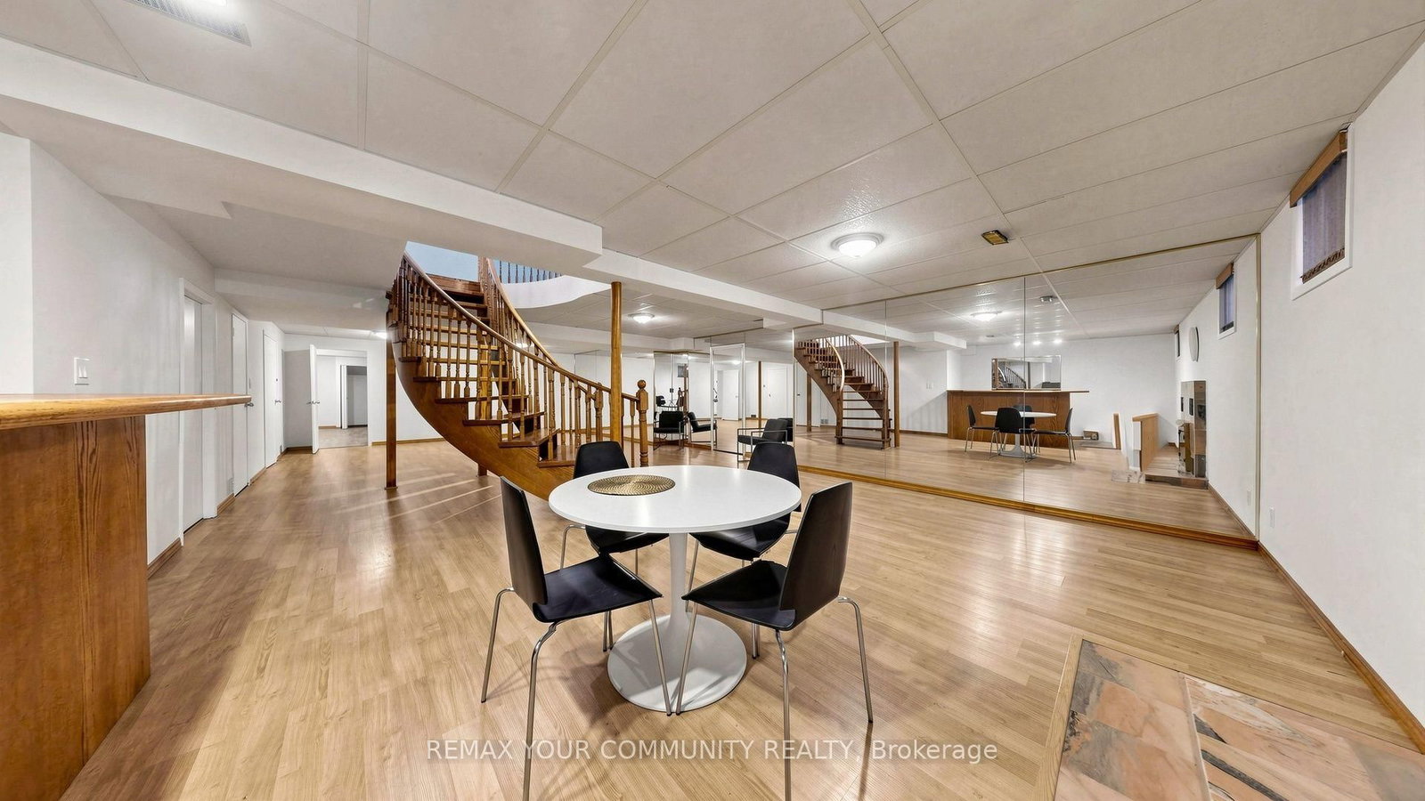 170 Garden Avenue • Richmond Hill, ON photo 37