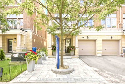 30 Arborea Lane • Whitchurch-Stouffville, ON photo 4