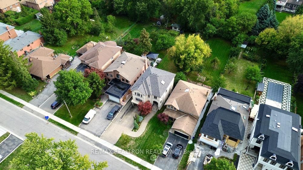 93 Oak Avenue • Richmond Hill, ON photo 33