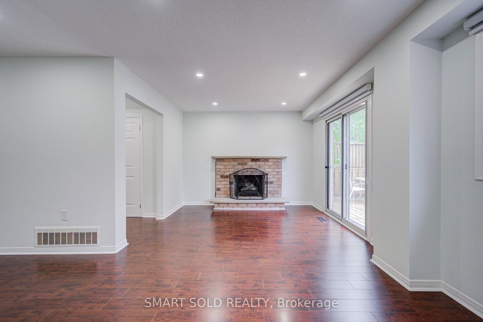 24 Snider Drive • Markham, ON photo 8