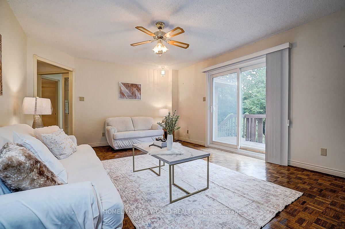 51 Leighland Drive • Markham, ON photo 15