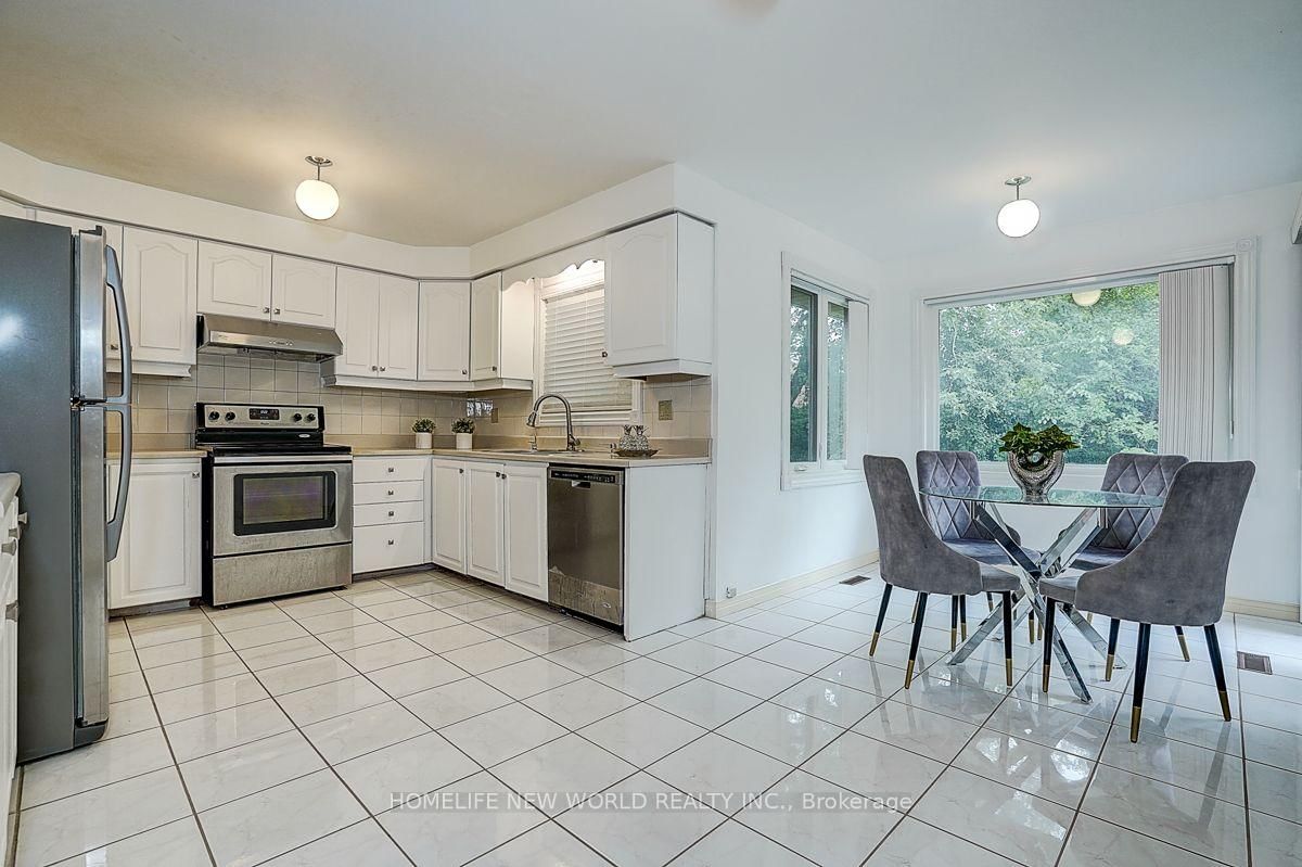 51 Leighland Drive • Markham, ON photo 19