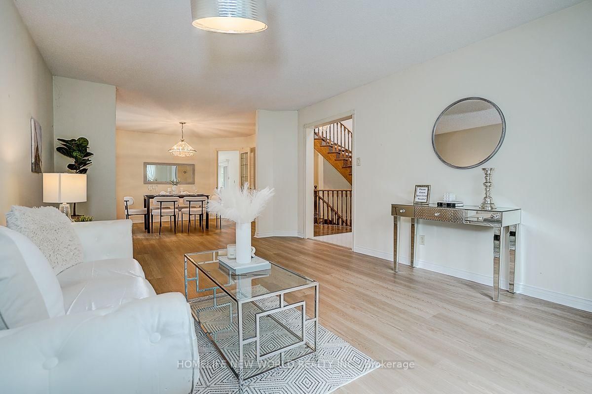 51 Leighland Drive • Markham, ON photo 9