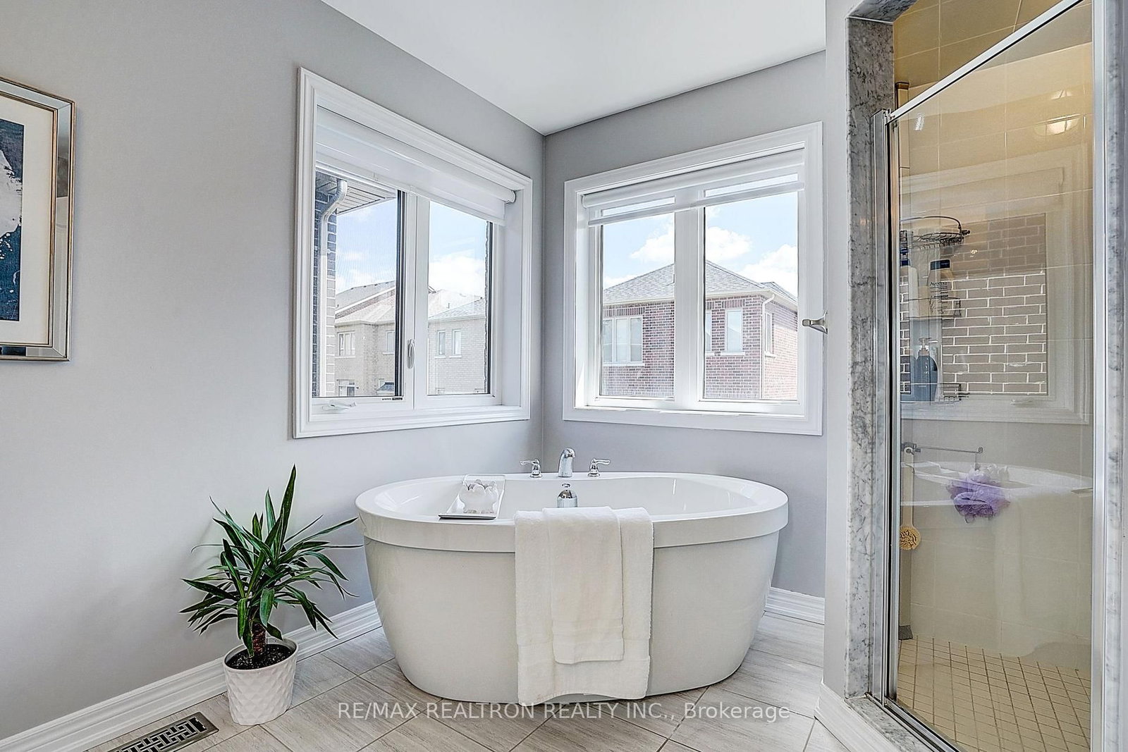 19 Falconridge Terrace • East Gwillimbury, ON photo 31