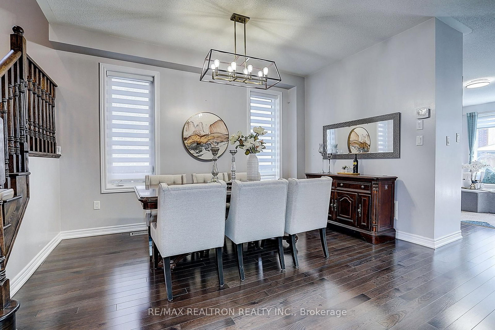 19 Falconridge Terrace • East Gwillimbury, ON photo 9