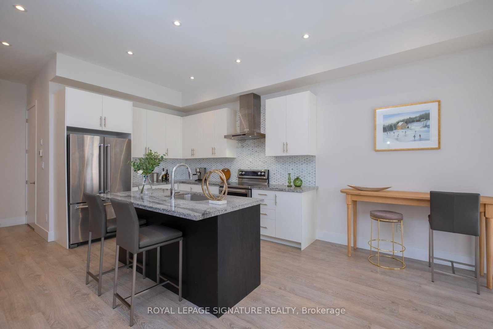 215 Elyse Court • Aurora, ON photo 13