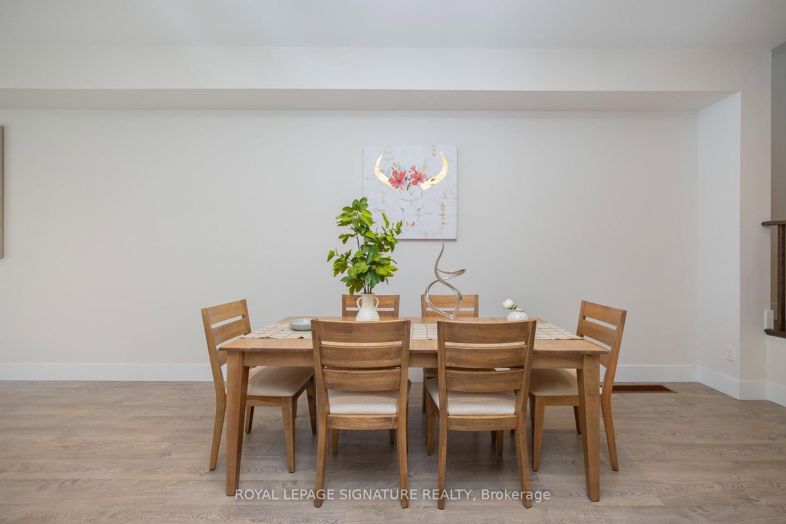 215 Elyse Court • Aurora, ON photo 16