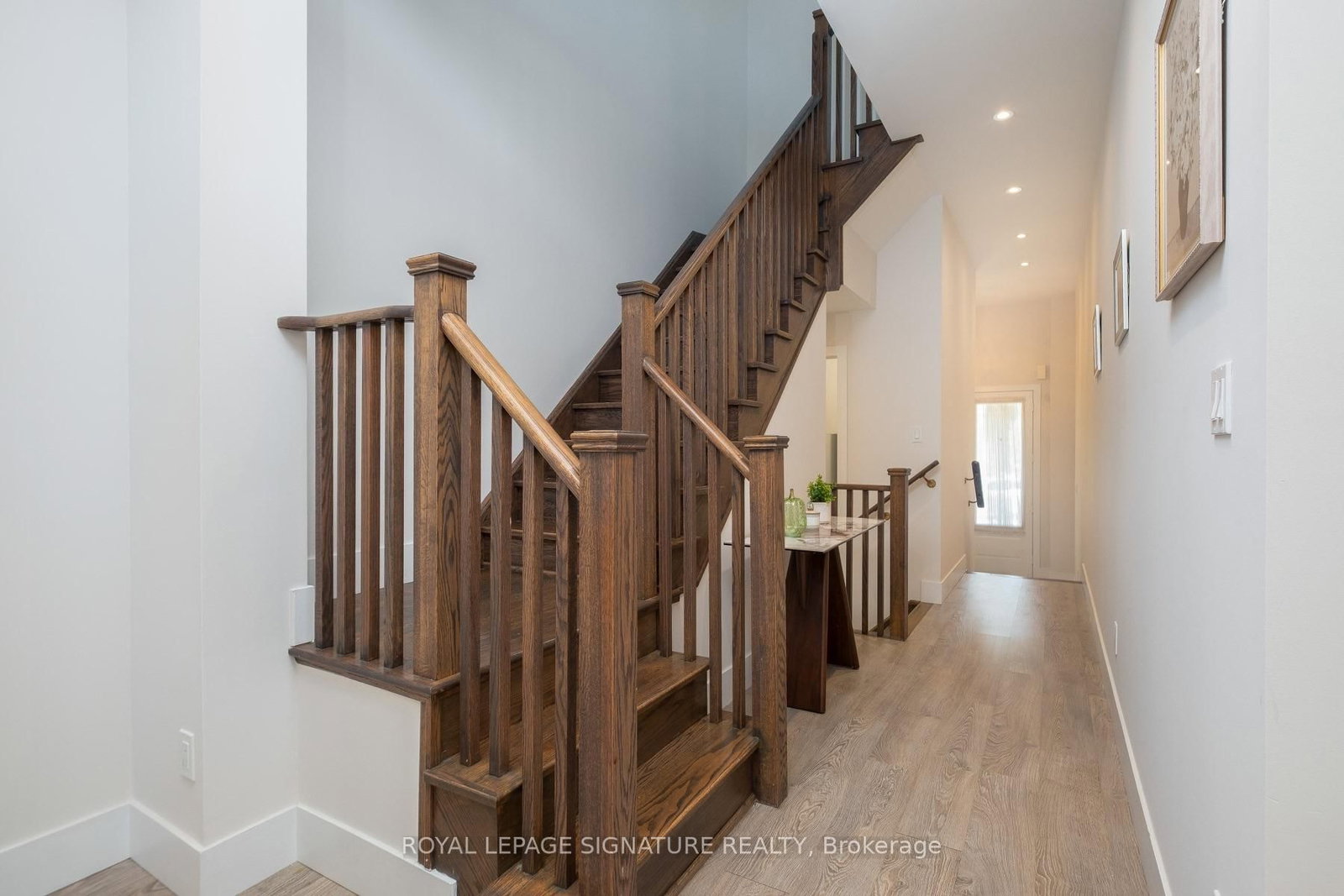 215 Elyse Court • Aurora, ON photo 22