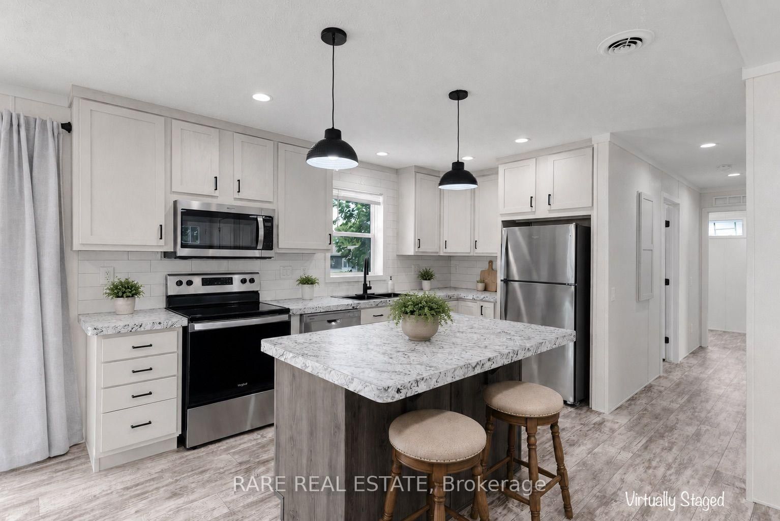 76 Linden Lane • Innisfil, ON photo 8