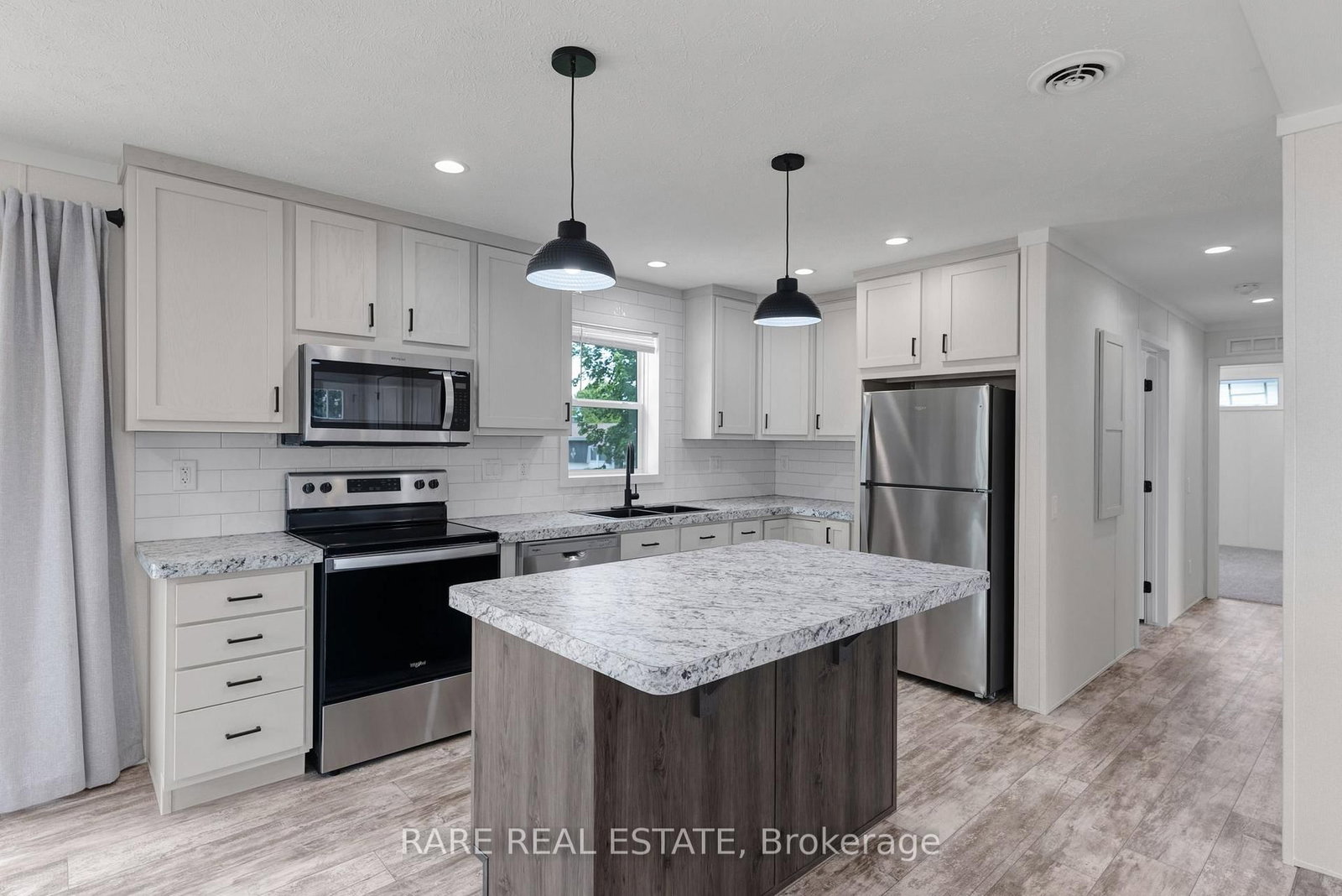 76 Linden Lane • Innisfil, ON photo 9