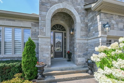 4 Westmount Drive • New Tecumseth, ON photo 2