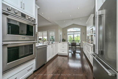 4 Westmount Drive • New Tecumseth, ON photo 4