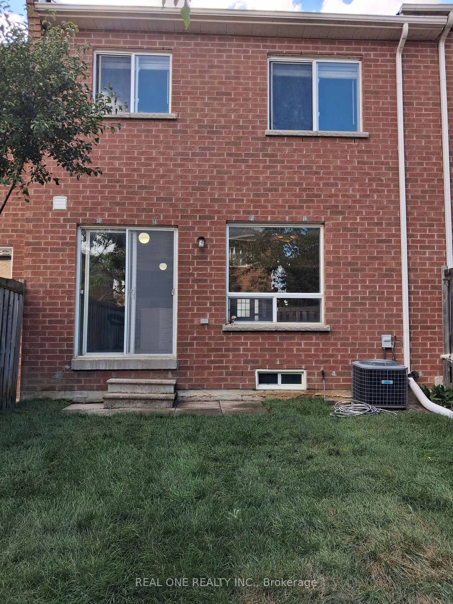 68 Maffey Crescent • Richmond Hill, ON photo 24