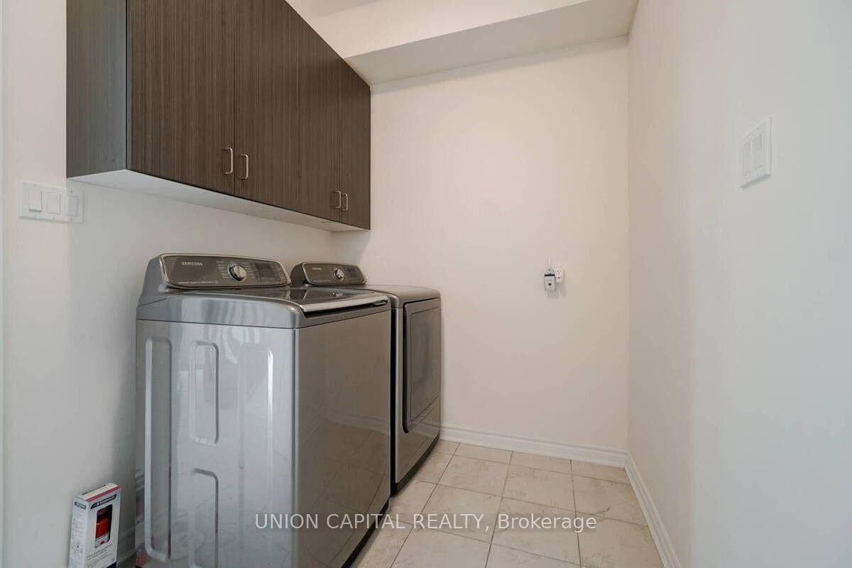 90 Cornell Centre Boulevard • Markham, ON photo 11
