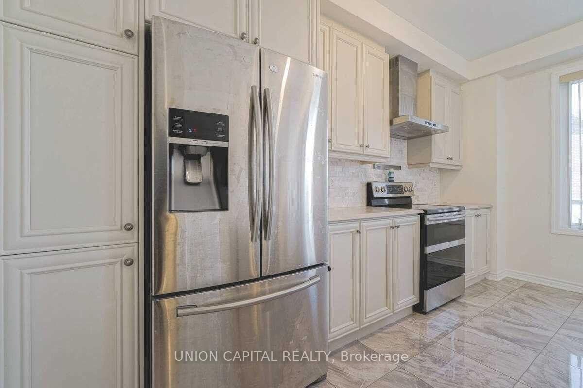 90 Cornell Centre Boulevard • Markham, ON photo 12