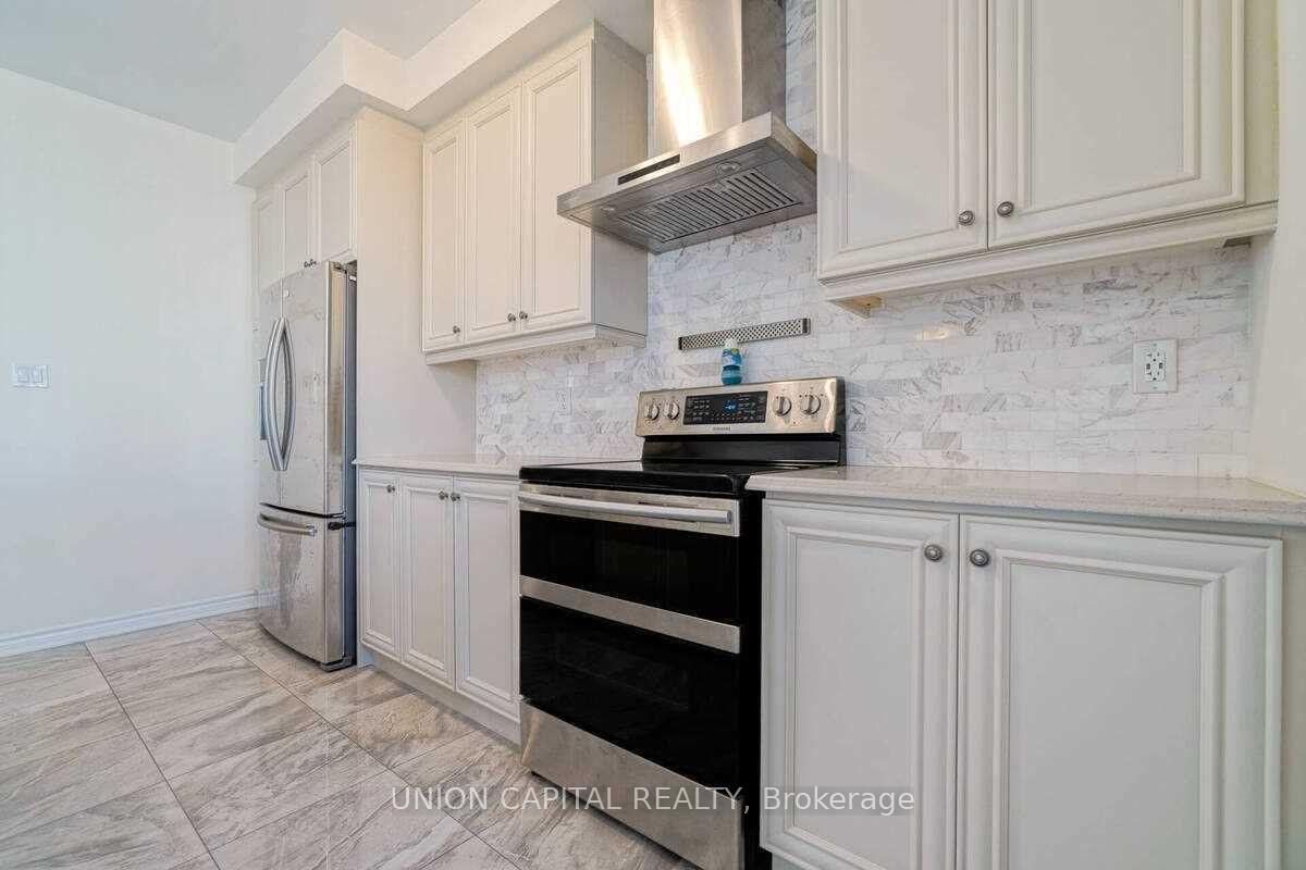 90 Cornell Centre Boulevard • Markham, ON photo 13