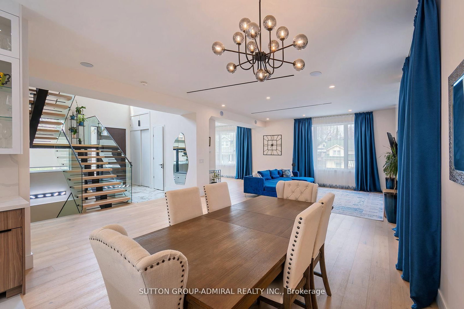 582 Gorham Street • Newmarket, ON photo 18