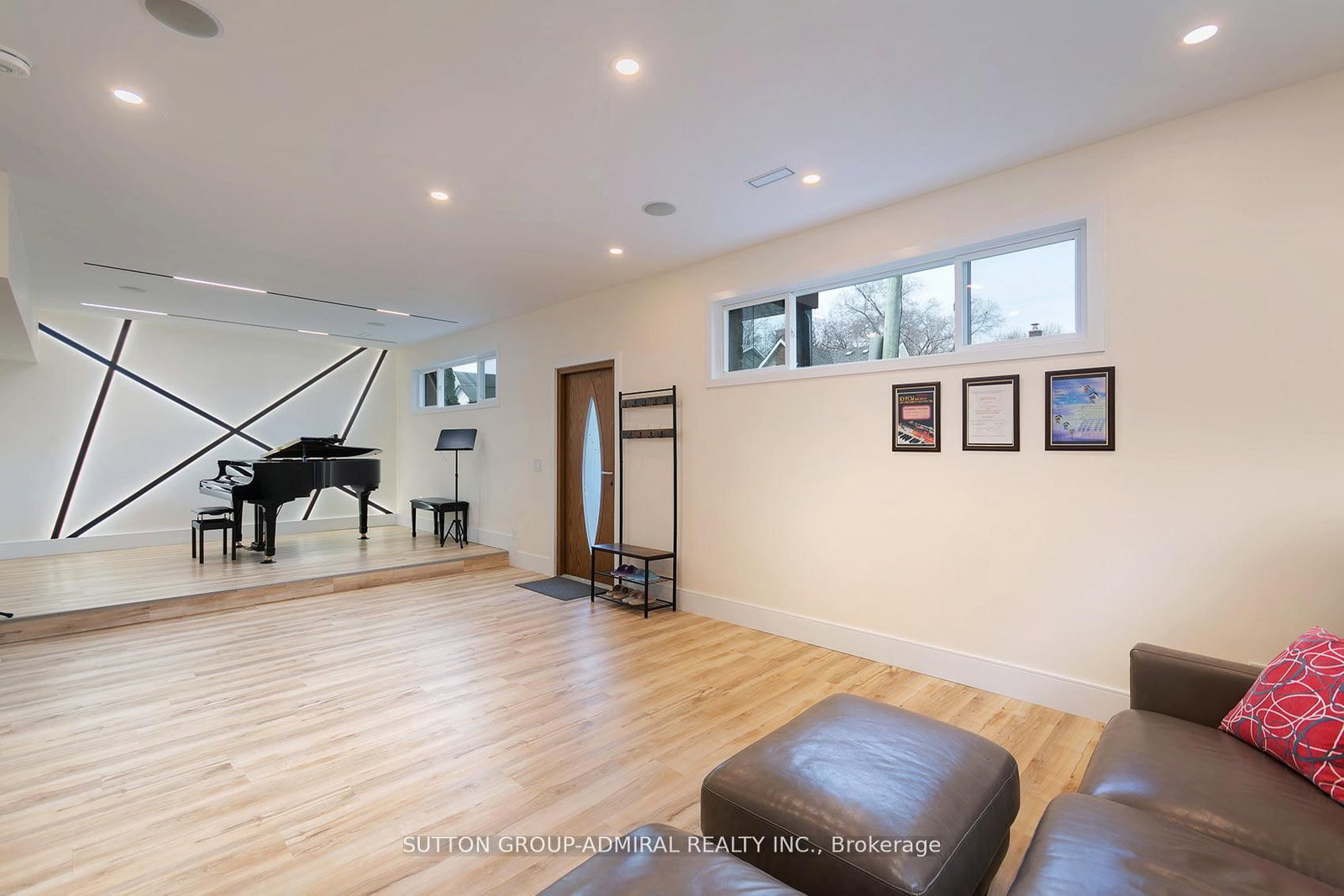 582 Gorham Street • Newmarket, ON photo 40