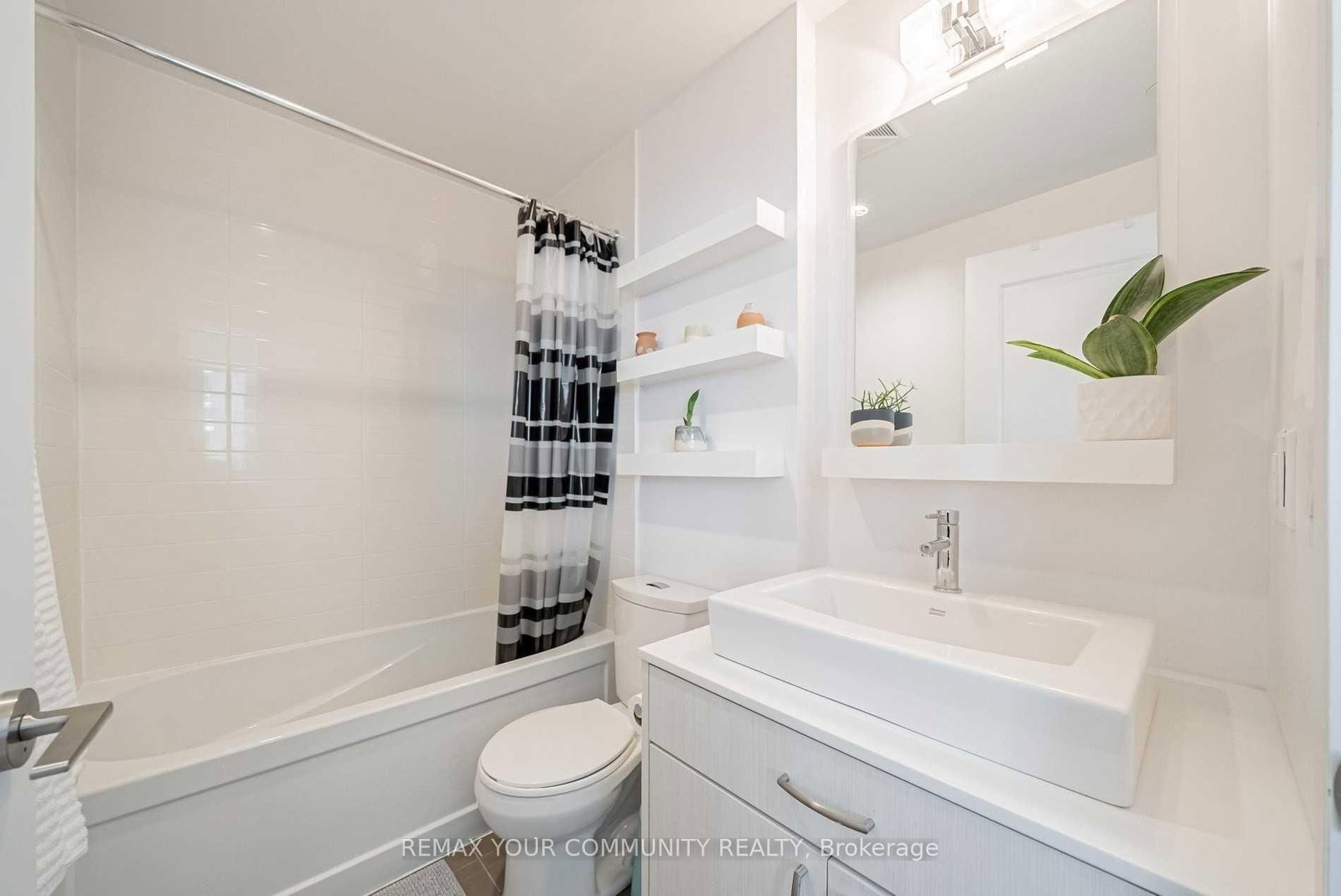 9201 Yonge Street • #1804 • Richmond Hill, ON photo 20