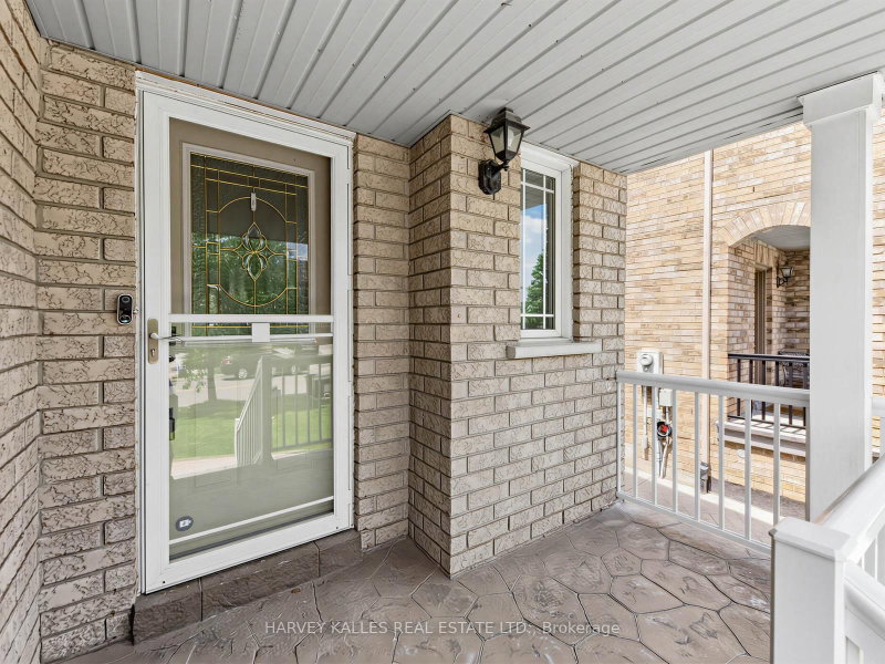 40 Blackthorn Drive