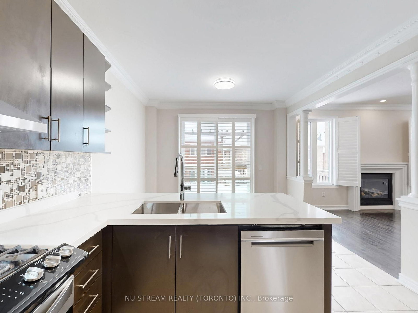 224 Aspenwood Drive • Newmarket, ON photo 14