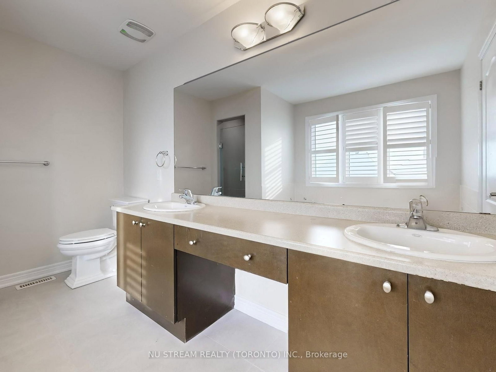 224 Aspenwood Drive • Newmarket, ON photo 26