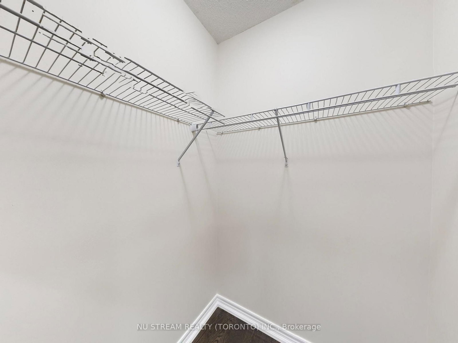 224 Aspenwood Drive • Newmarket, ON photo 32