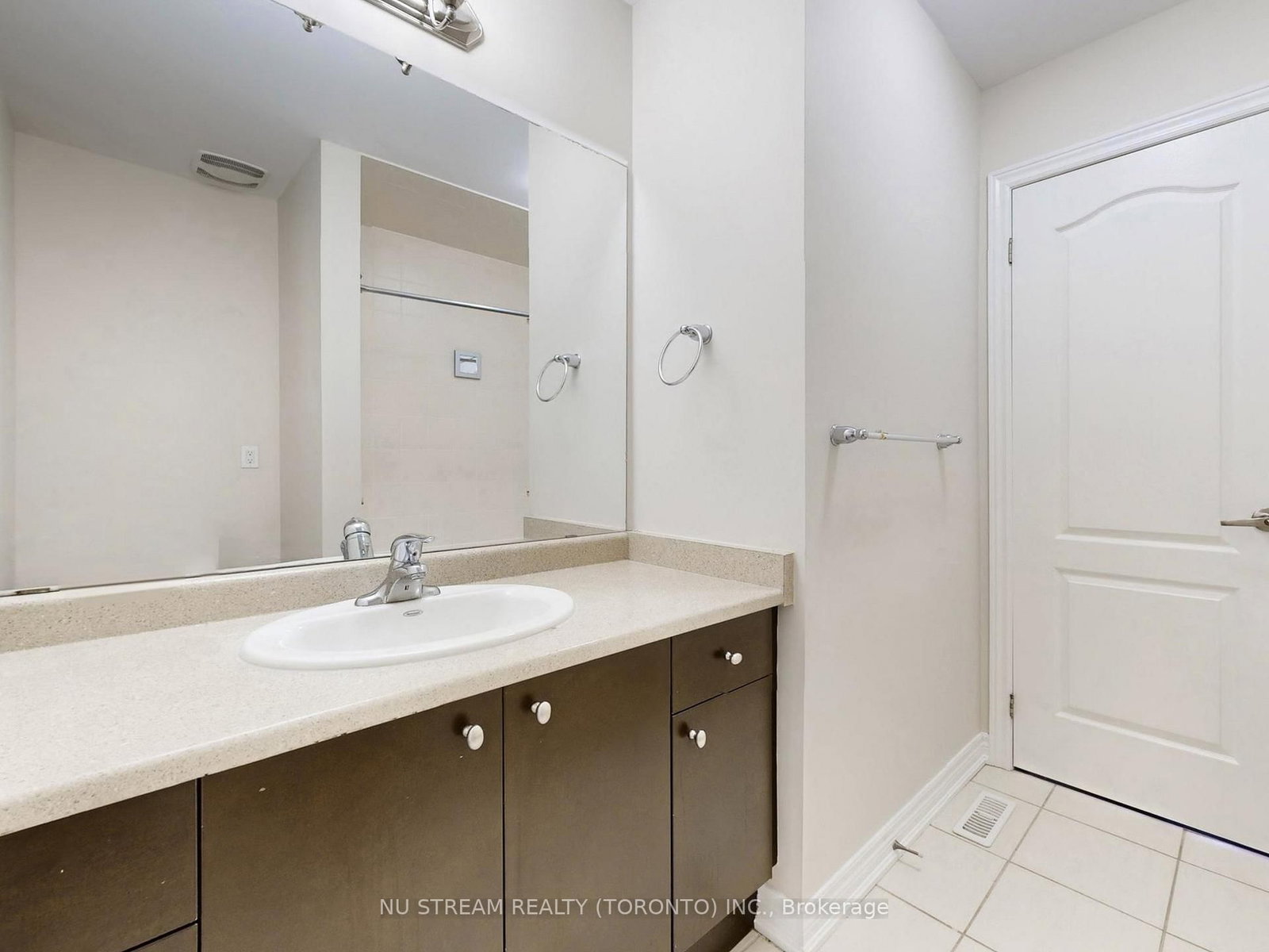 224 Aspenwood Drive • Newmarket, ON photo 33