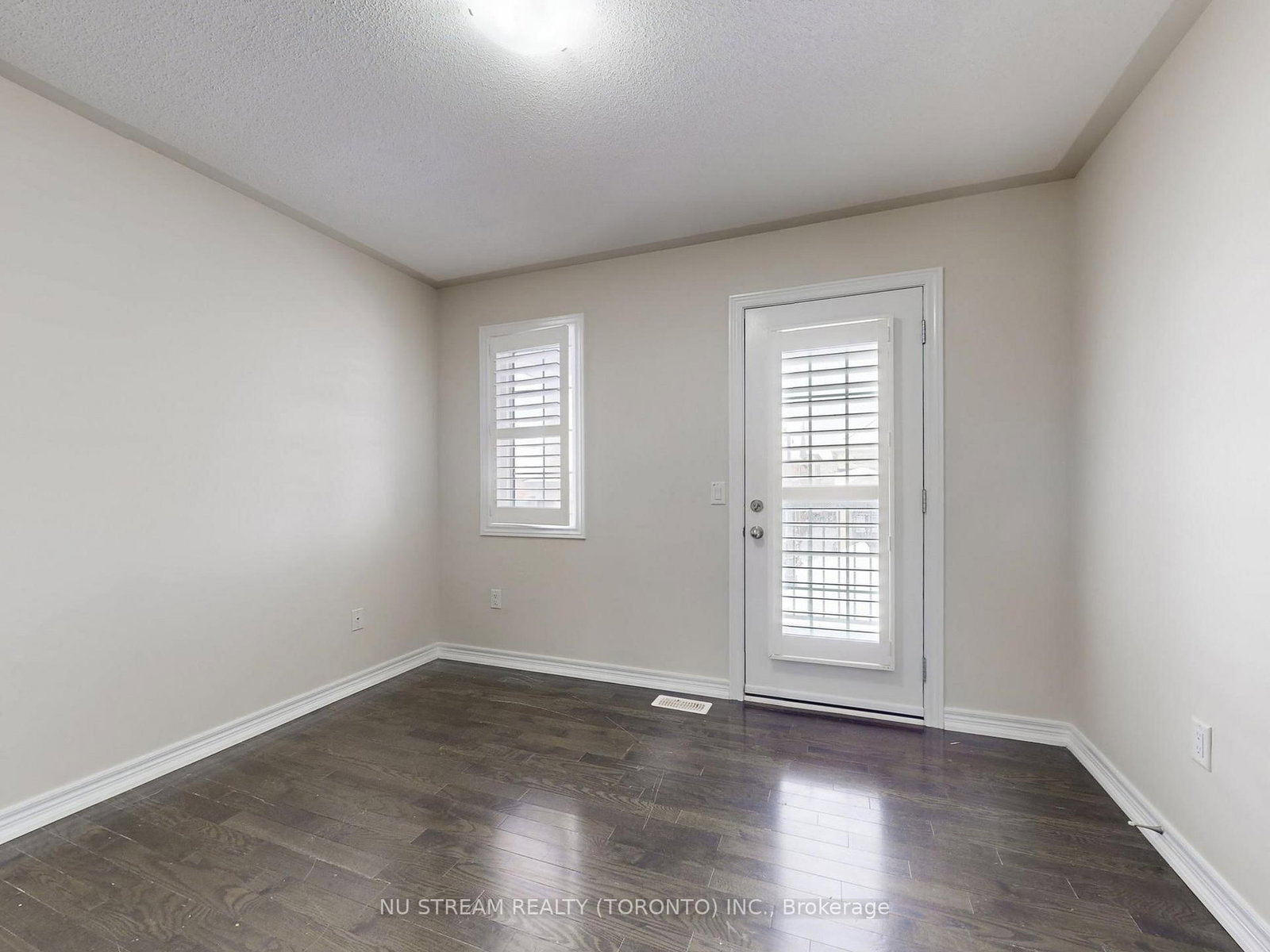 224 Aspenwood Drive • Newmarket, ON photo 35