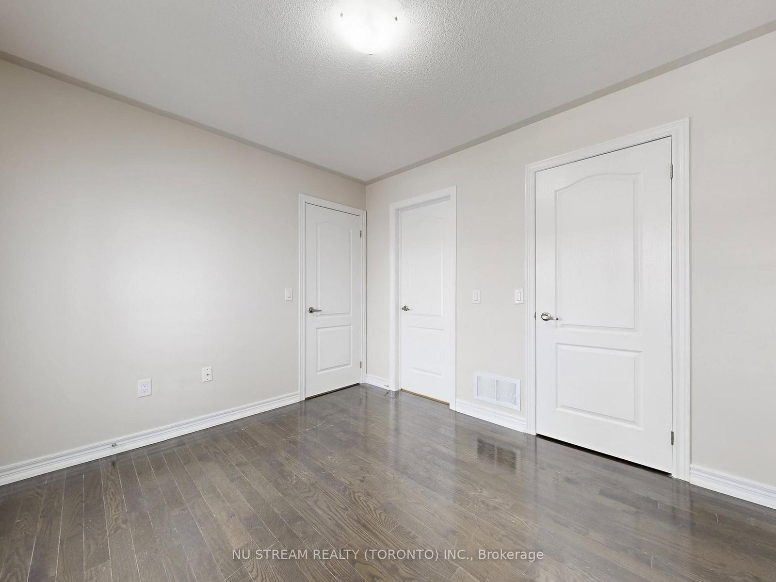 224 Aspenwood Drive • Newmarket, ON photo 36