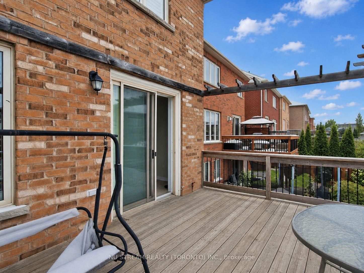 224 Aspenwood Drive • Newmarket, ON photo 42