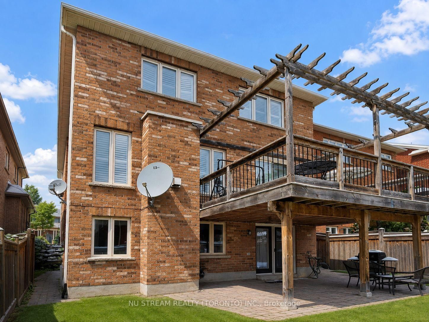 224 Aspenwood Drive • Newmarket, ON photo 44