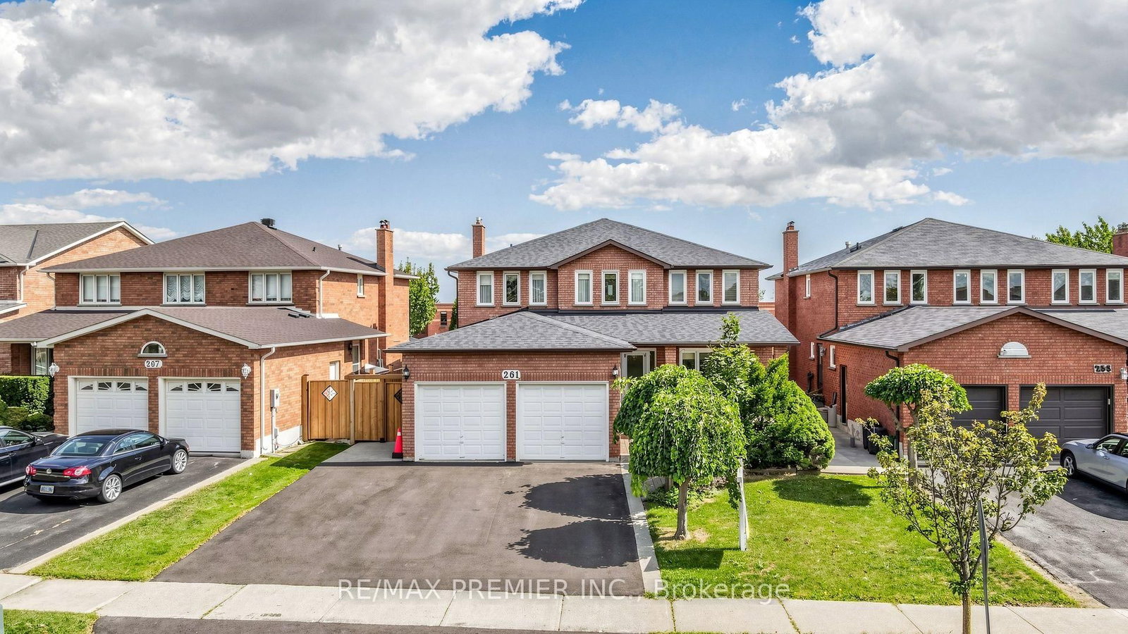 261 Morning Star Drive • Vaughan, ON photo 1