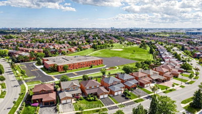 261 Morning Star Drive • Vaughan, ON photo 5