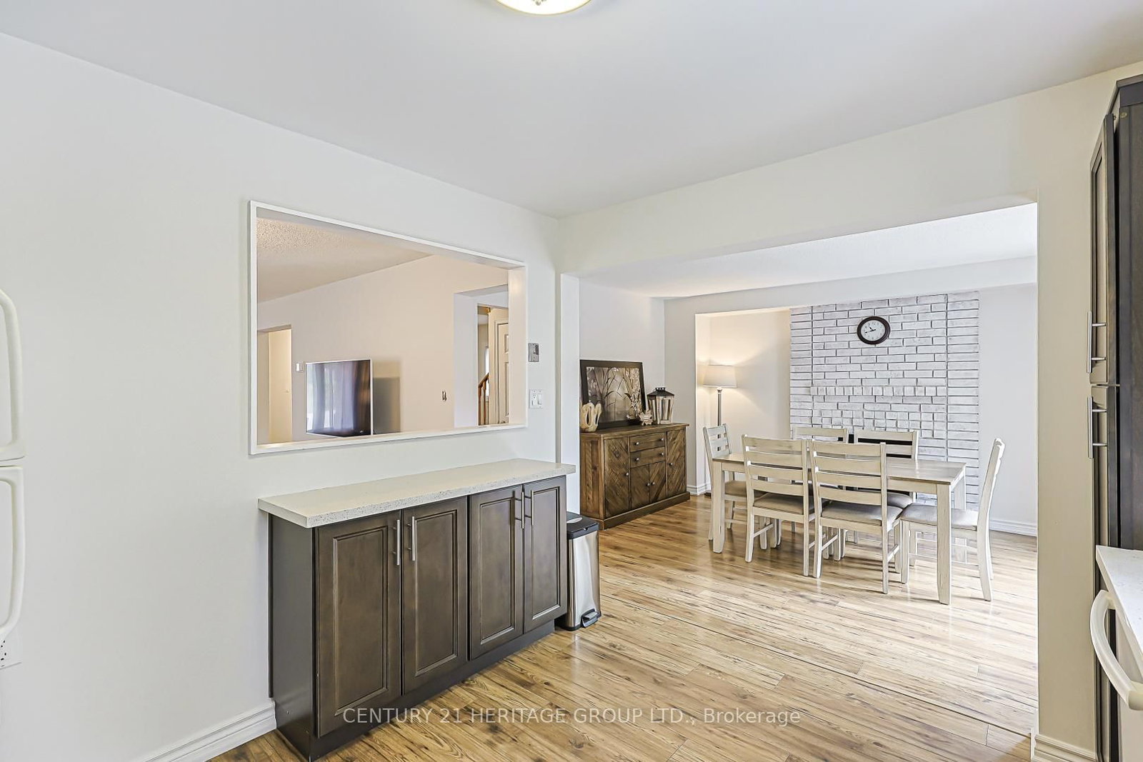 222 Forsyth Road • Newmarket, ON photo 15