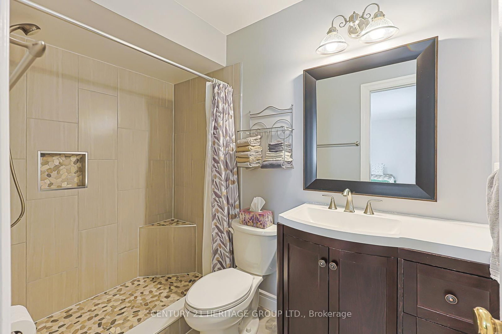 222 Forsyth Road • Newmarket, ON photo 21