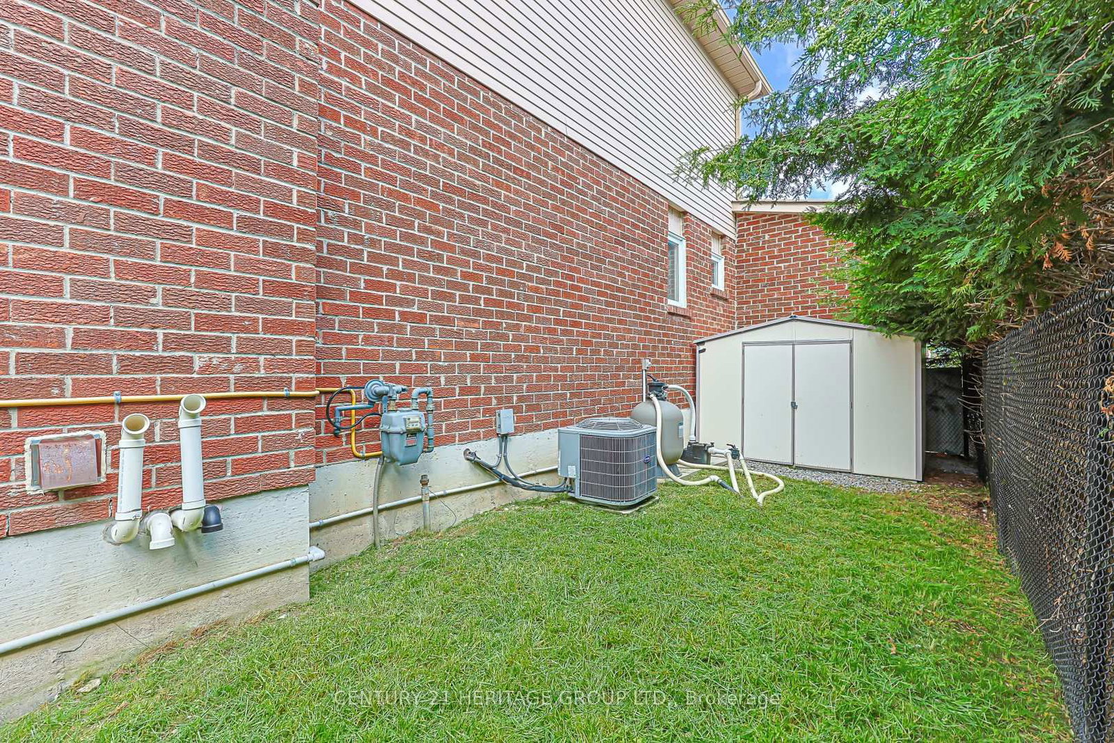 222 Forsyth Road • Newmarket, ON photo 38