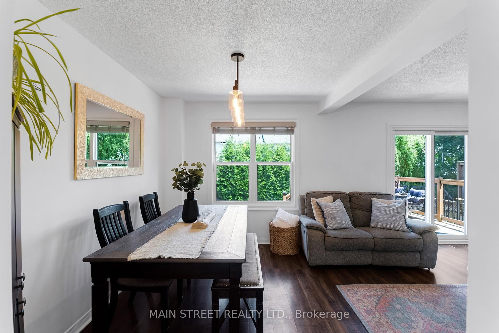 203 Colborne Street • Bradford West Gwillimbury, ON photo 11