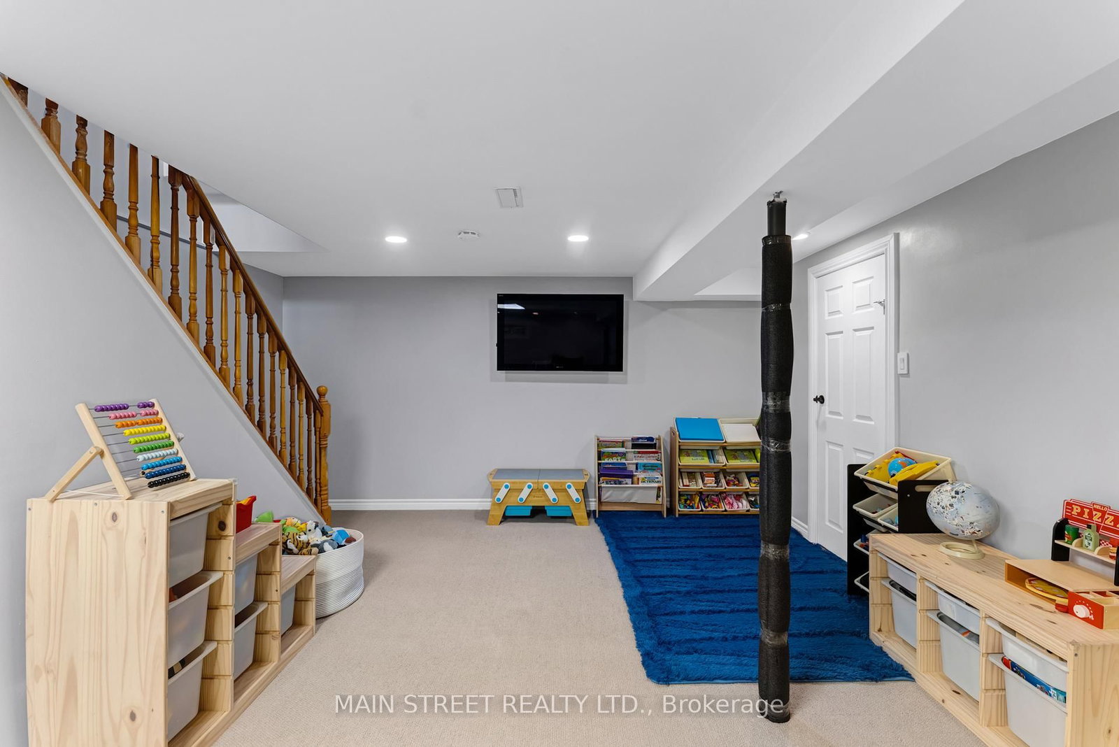203 Colborne Street • Bradford West Gwillimbury, ON photo 35