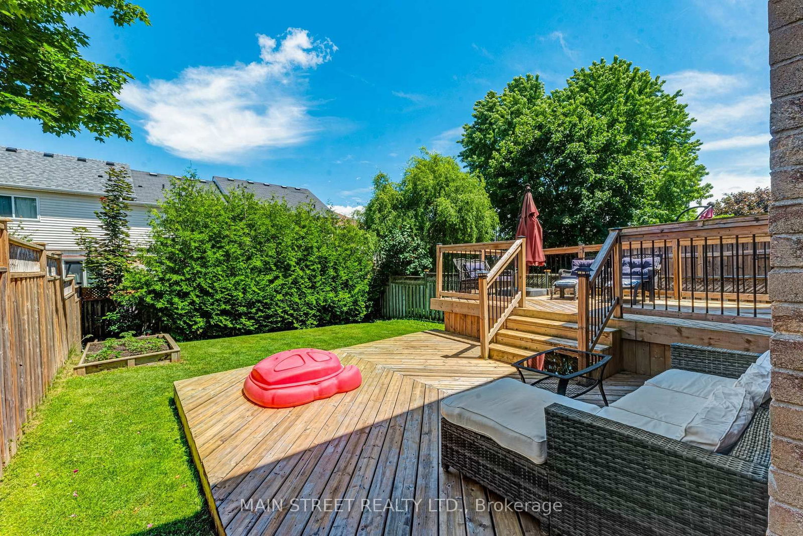 203 Colborne Street • Bradford West Gwillimbury, ON photo 43