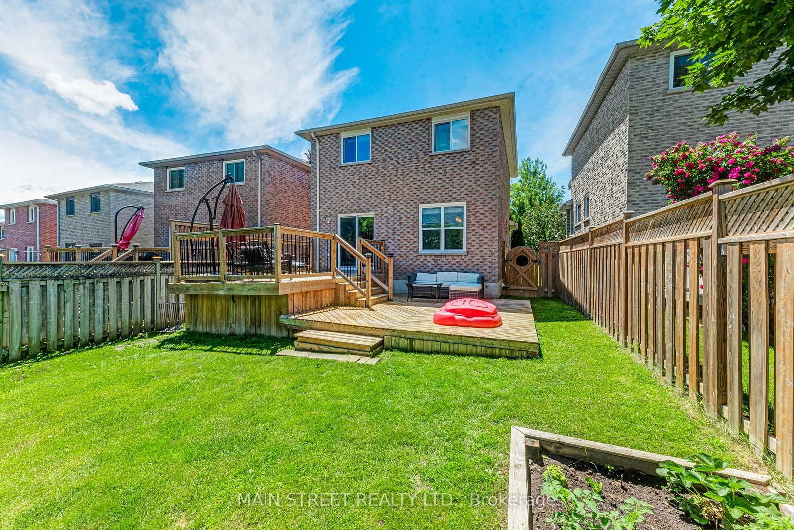 203 Colborne Street • Bradford West Gwillimbury, ON photo 44