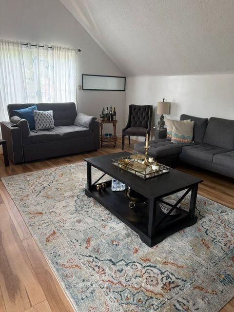 2nd Floor - 539 Elgin Mills Road W, Richmond Hill 5