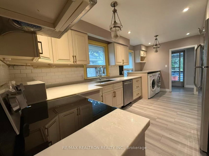 47 Beaverton Road S