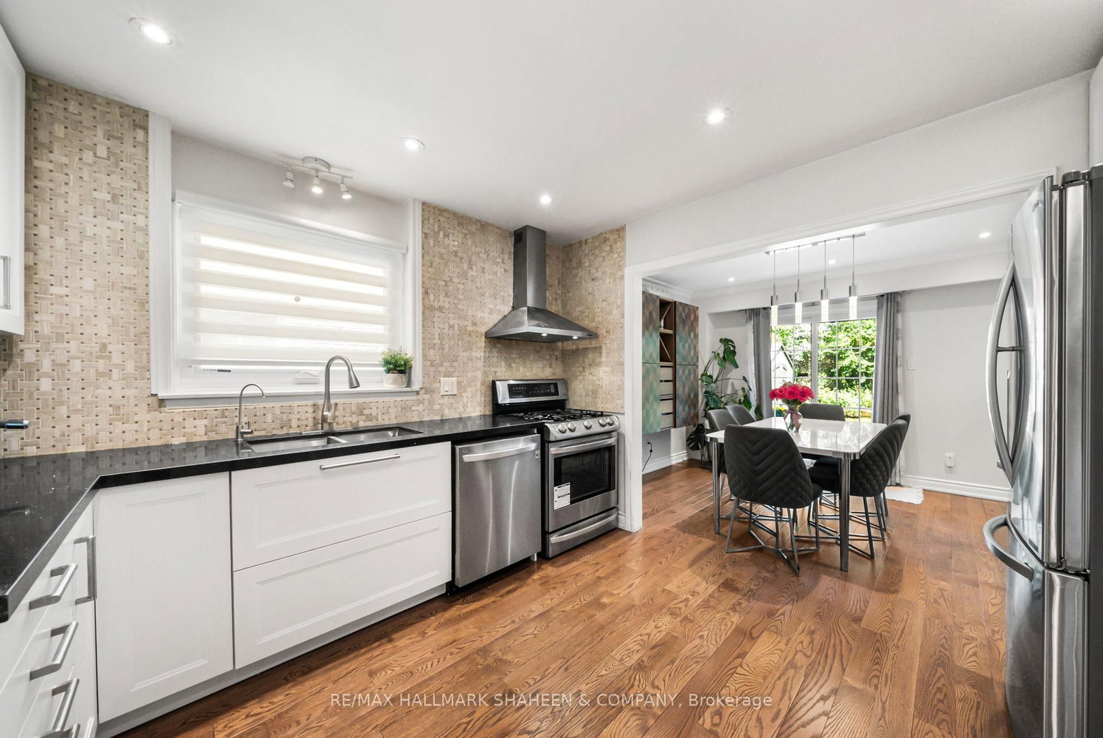 184 Castle Rock Drive • Richmond Hill, ON photo 16