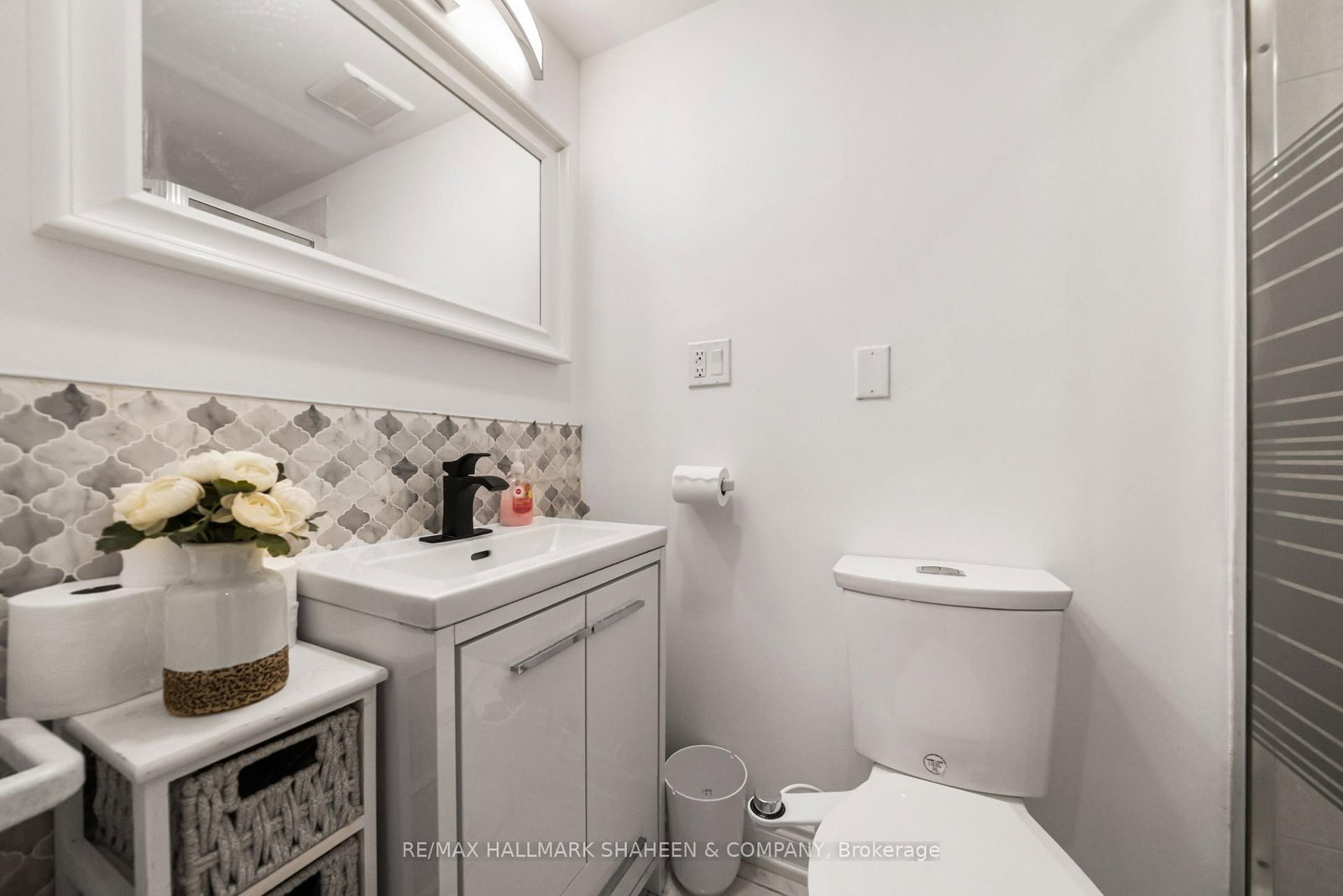 184 Castle Rock Drive • Richmond Hill, ON photo 37